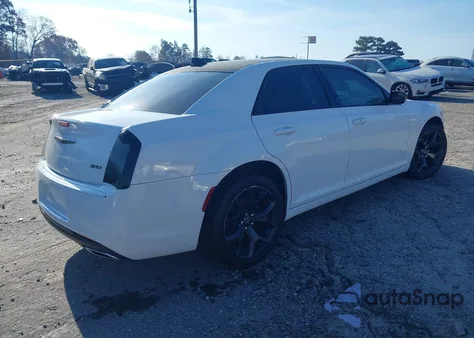 2020 Chrysler 300 Touring from USA, damaged, VIN 2C3CCAAG0LH201164